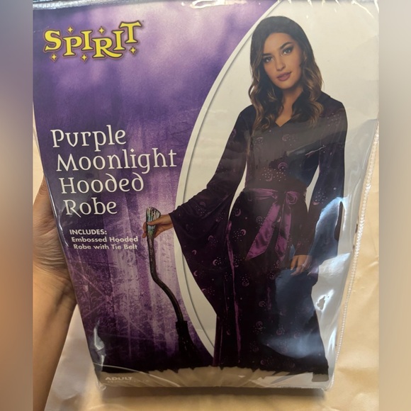 Halloween Purple Hooded Robe Velvet Moon & Stars L/XL 12-16 NEW - Picture 1 of 12